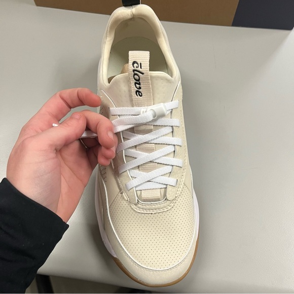 NIB Clove Strada Sneaker In Sand And White Multi Sizes - Picture 5 of 15